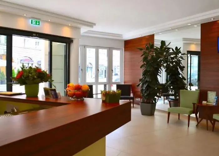 酒店 阿古斯特恩穆尼辰酒店