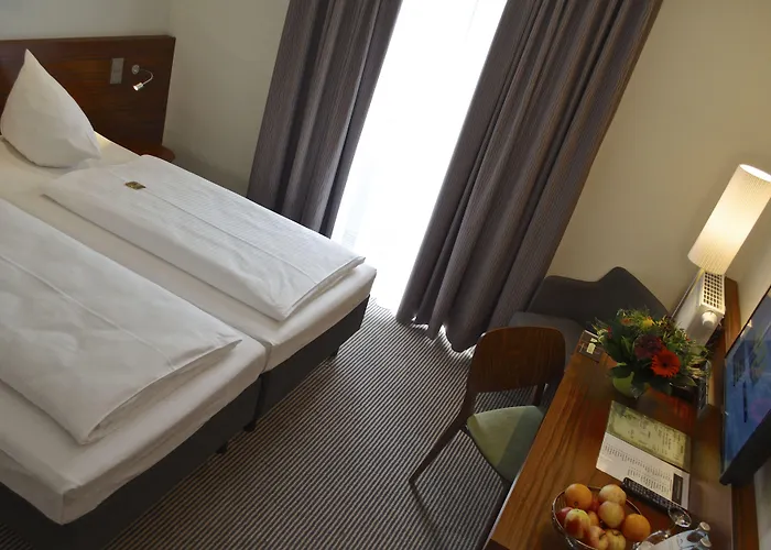 Augusten Hotel 3*