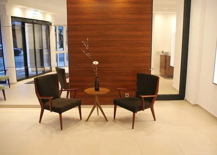 阿古斯特恩穆尼辰酒店