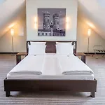 Augusten 3* Munich